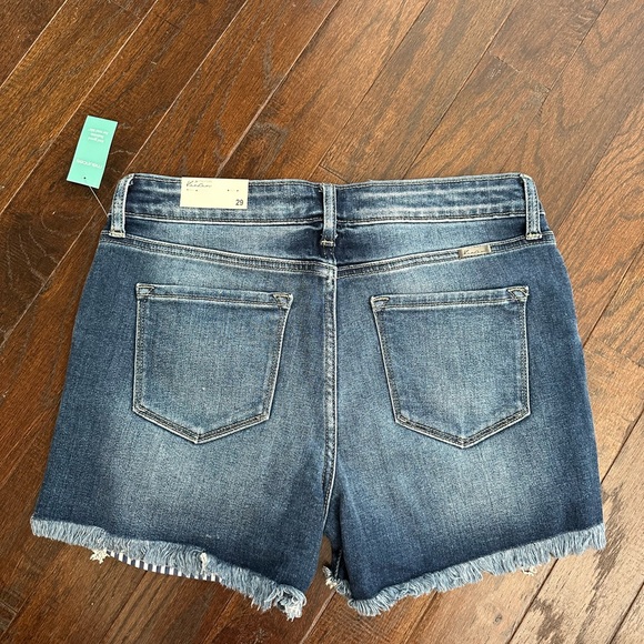 KanCan Distressed Jean Shorts, Size 29 - Picture 2 of 3